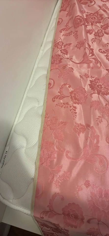 Vintage satin bed cover - photo 5