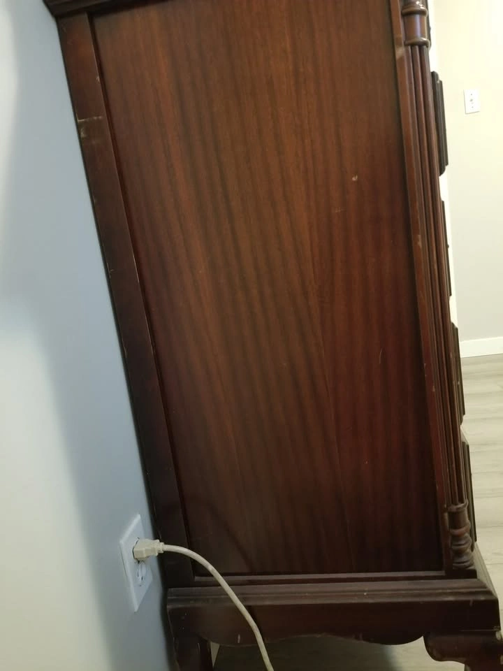 CHEST OF DRAWERS/DRESSER FOR SALE (MOVING OUT CLEARANCE!!) - photo 3