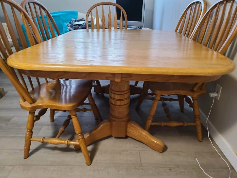 MOVING OUT CLEARANCE: Furniture, Sofas, Dining Table, Mattresses - photo 4