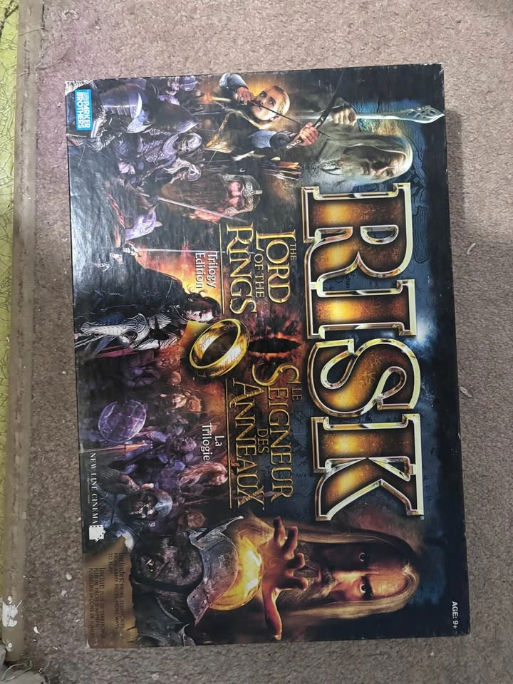 Monopoly and Risk Lord of the Rings Edition - photo 2