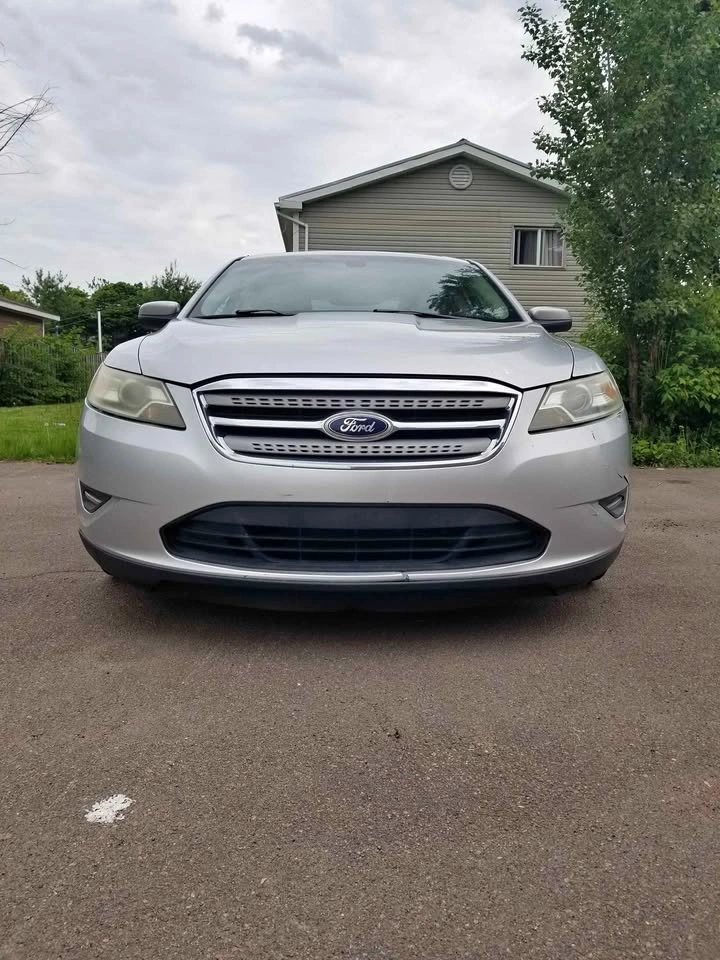 2011 Ford taurus SEL