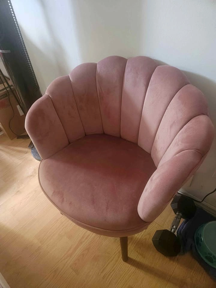 Pink Velvet Scallop Accent Chair