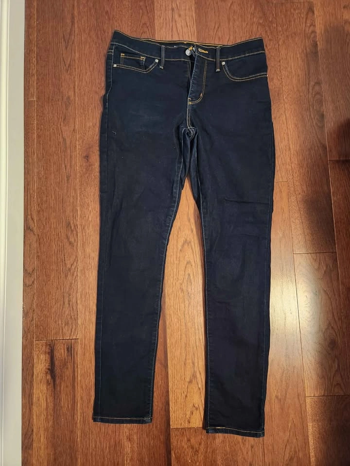 BNWOT Levi's 311 Shaping Skinny Jeans - photo 2