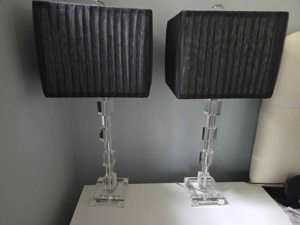 Pair of Modern Black & Clear colored lamps - photo 2