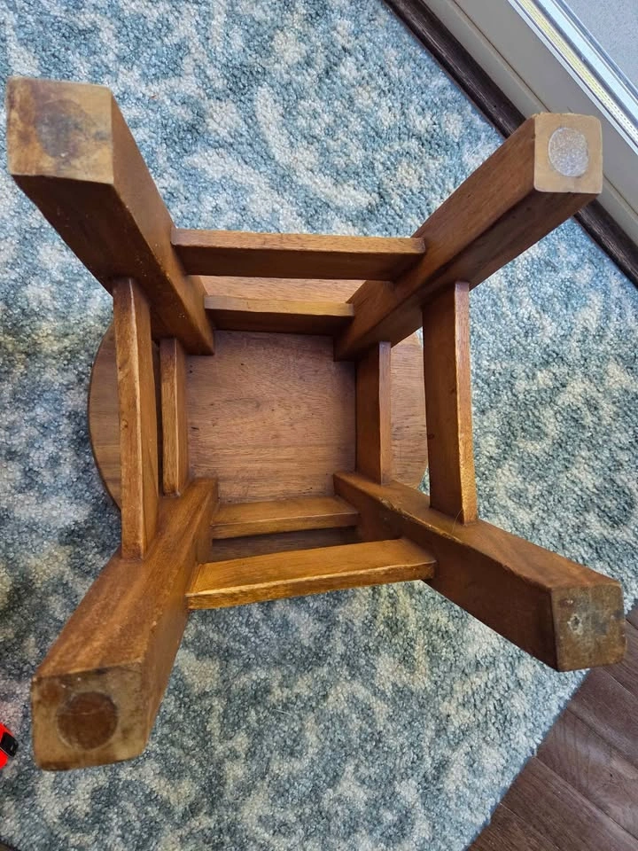 Hand-Carved Thomas the Train Wooden Stool – Rare Find! - photo 3