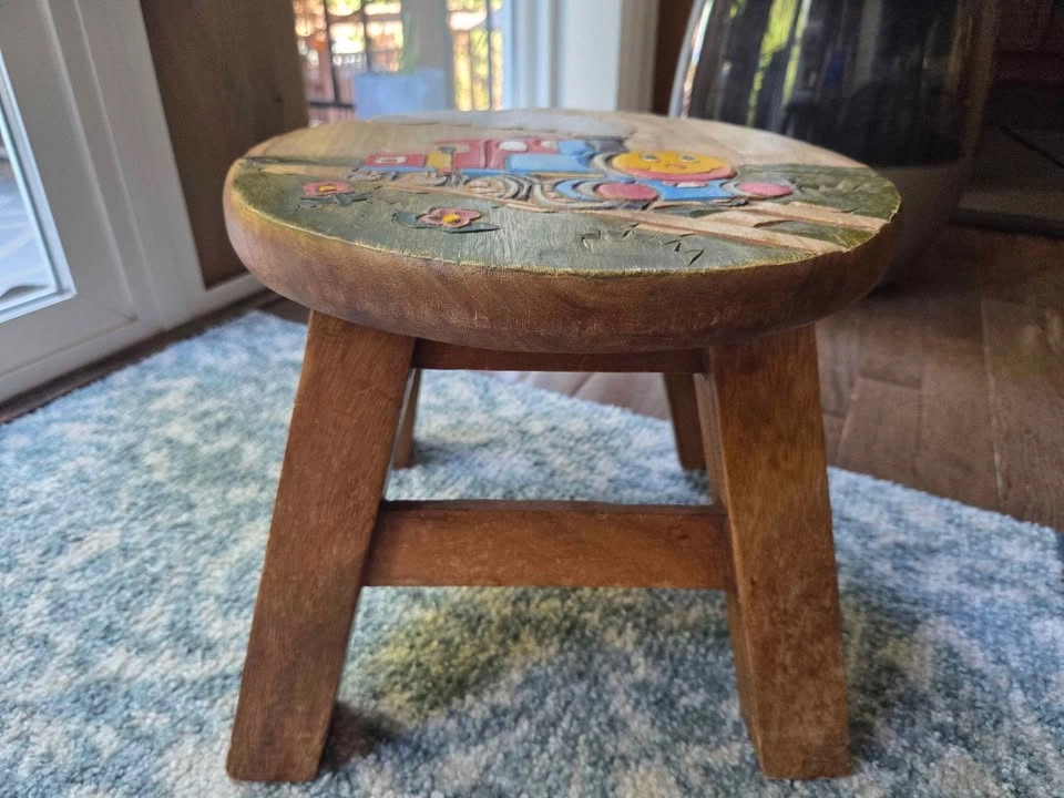 Hand-Carved Thomas the Train Wooden Stool – Rare Find! - photo 5