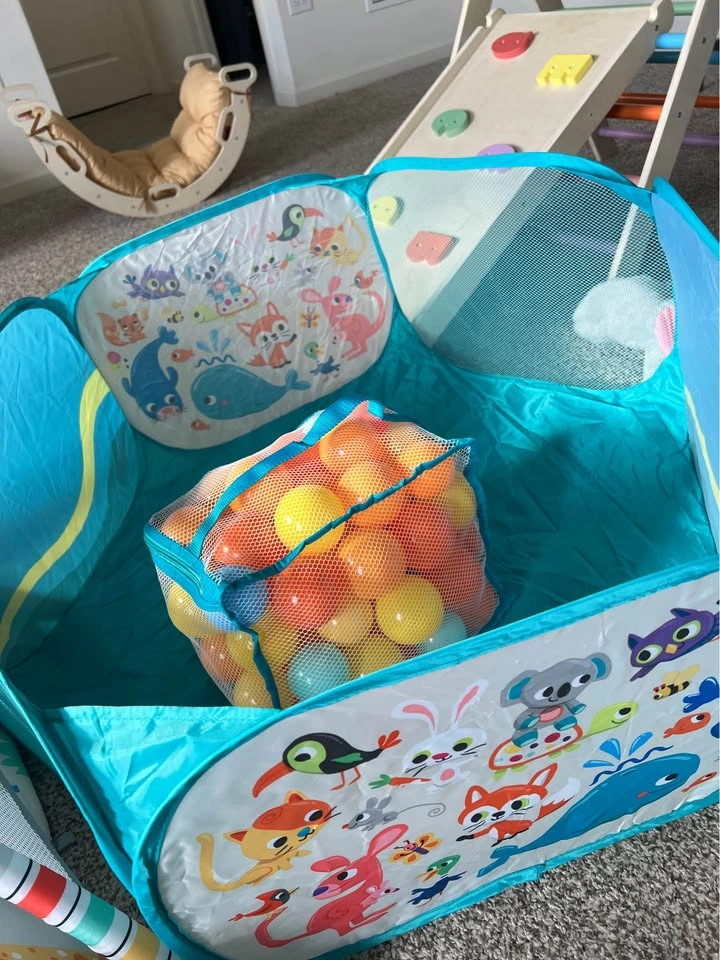 Baby Activity Play Mat + Ball Pit Playpen – Excellent Condition - photo 4