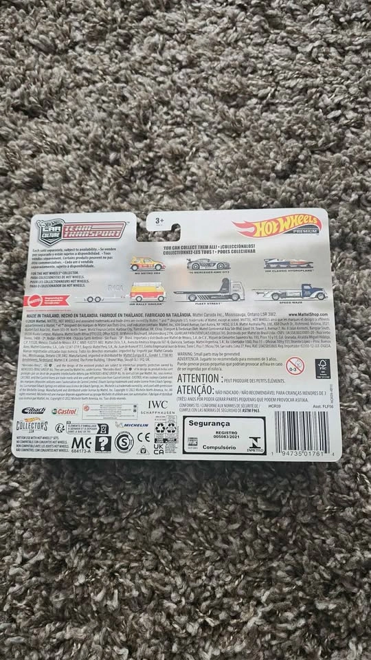 Mercedes Team Transport Hotwheels - photo 2