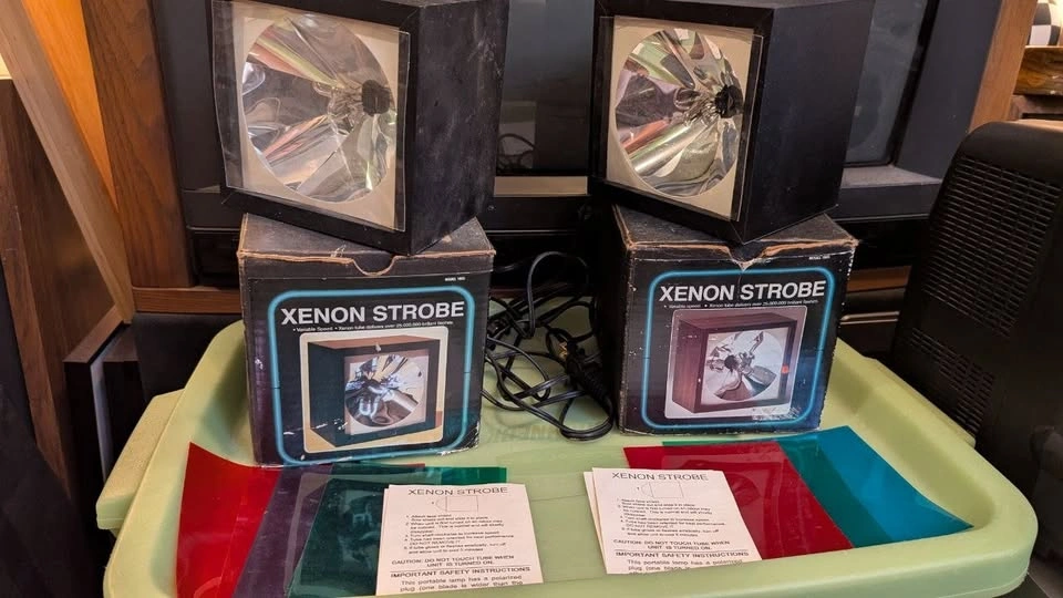 Vintage Xenon Strobe Lights - photo 2
