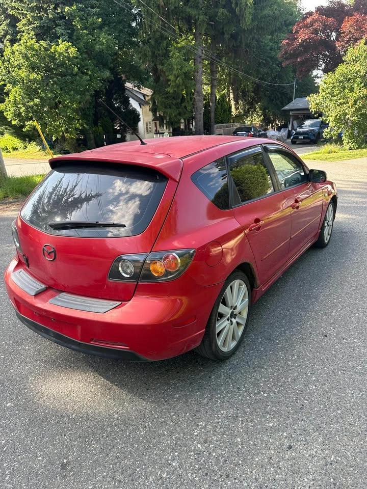 2005 Mazda MAZDA3 Hatchback - photo 4