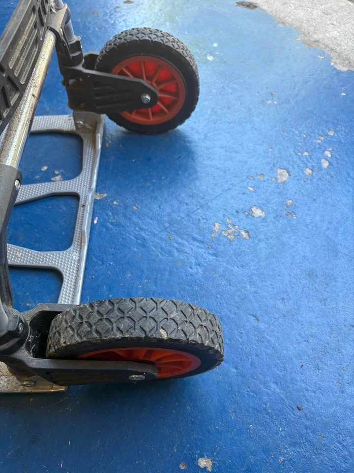 Kubota Aluminum Folding Hand Truck / Collapsible Dolly - photo 4