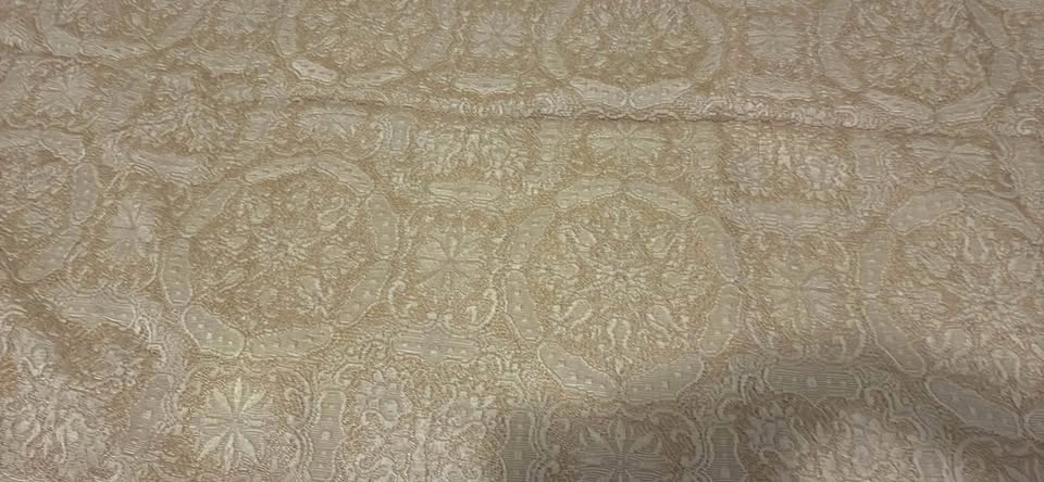 Gold bed cover - photo 4