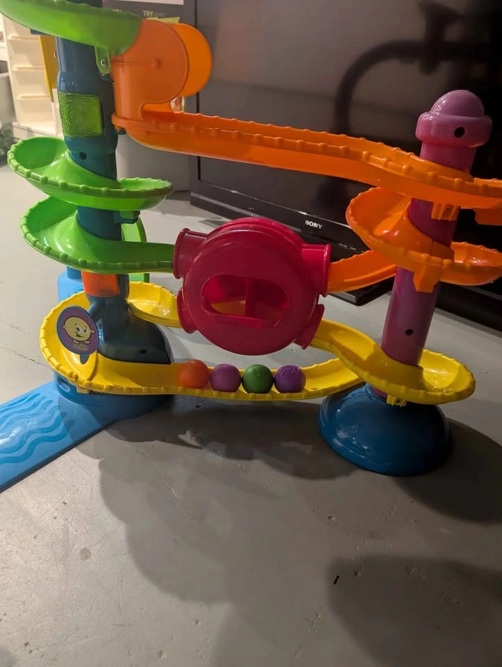 Fisher Price Rolling Ball Toy - photo 2