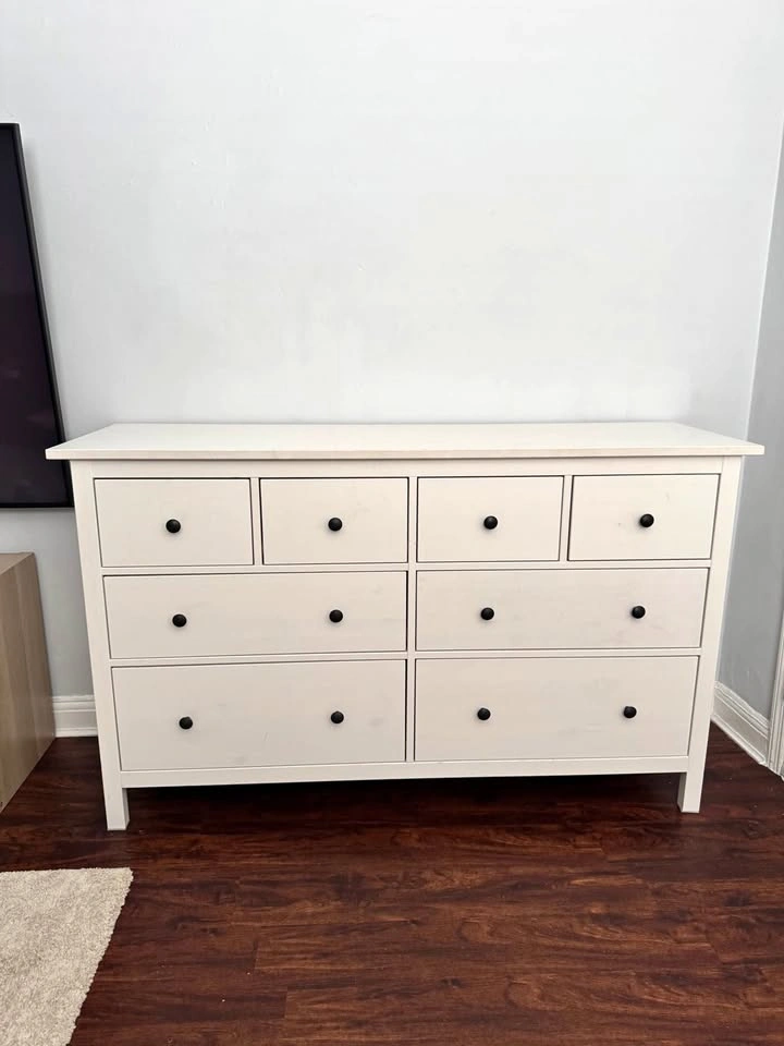 HEMNES 8-drawer dresser