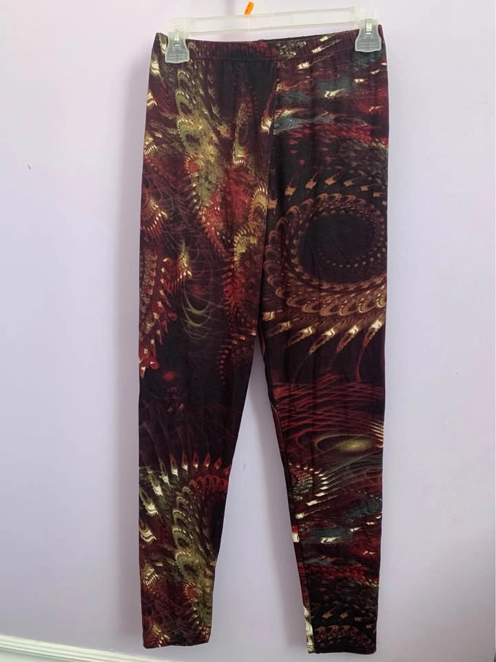 Women Yoga Print Leggings – Burgundy/Gold Pattern – Size M - photo 2