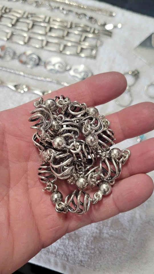 Very UNIQUE Solid Sterling Silver 28" Chain (88.8 grams)