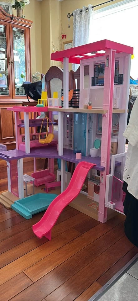 Barbie Doll House - photo 2