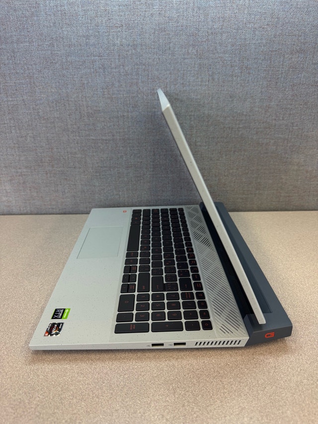 Dell Gaming Laptop - photo 2