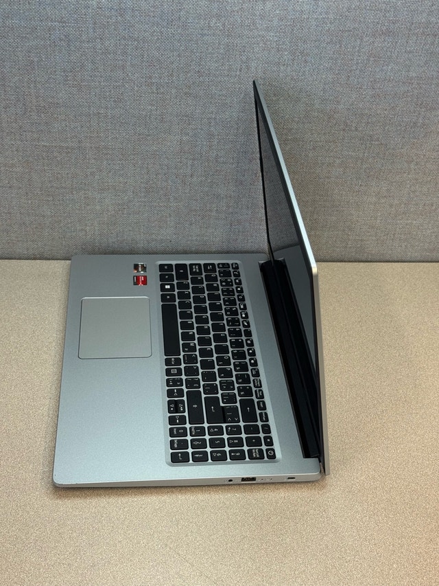 Acer Aspire 3 - photo 4