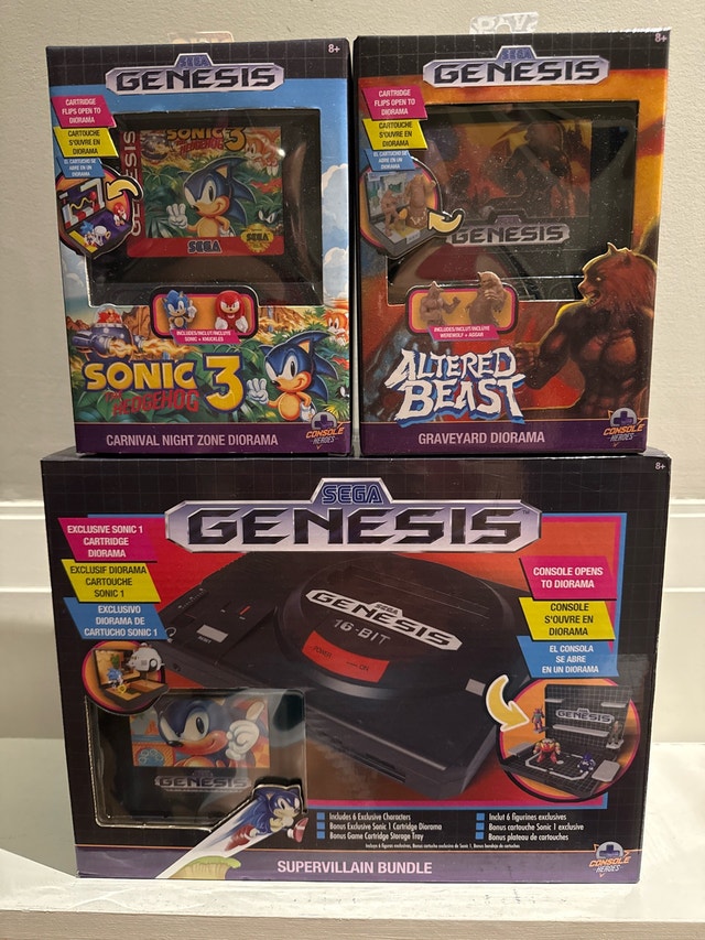 Sega Genesis Console Heroes Diorama Bundle