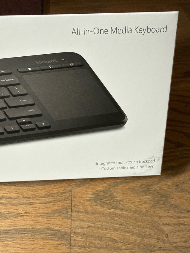 Microsoft All-in-One Media Keyboard - photo 2