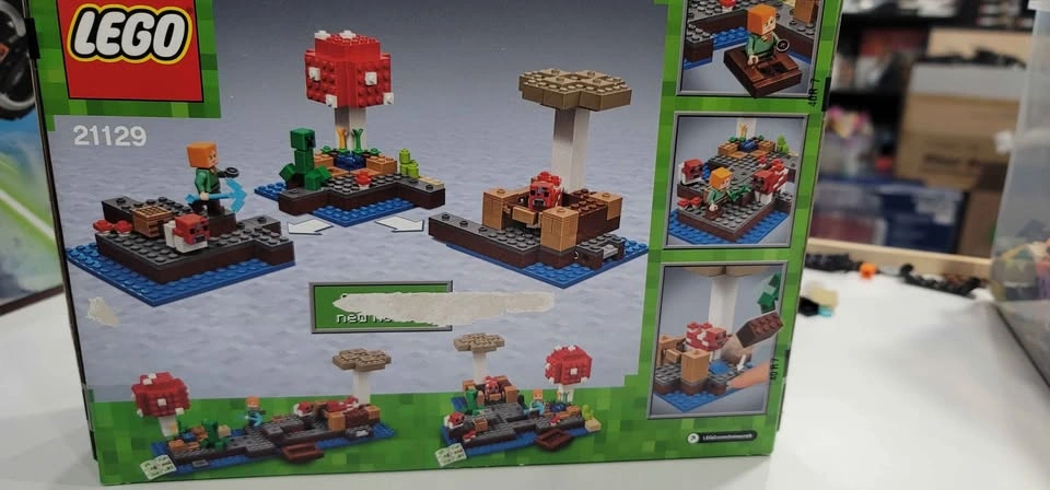 Brand new Lego Minecraft set 21129 mushroom Island - photo 2