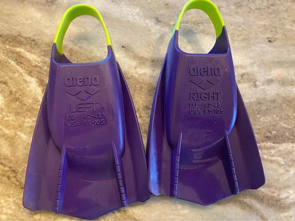 Lightly Used Adult Swim Fins (9.5-10.5) - photo 2