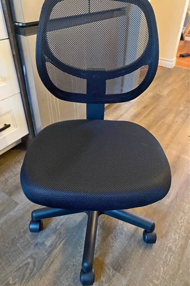 New Swivel Office Chair