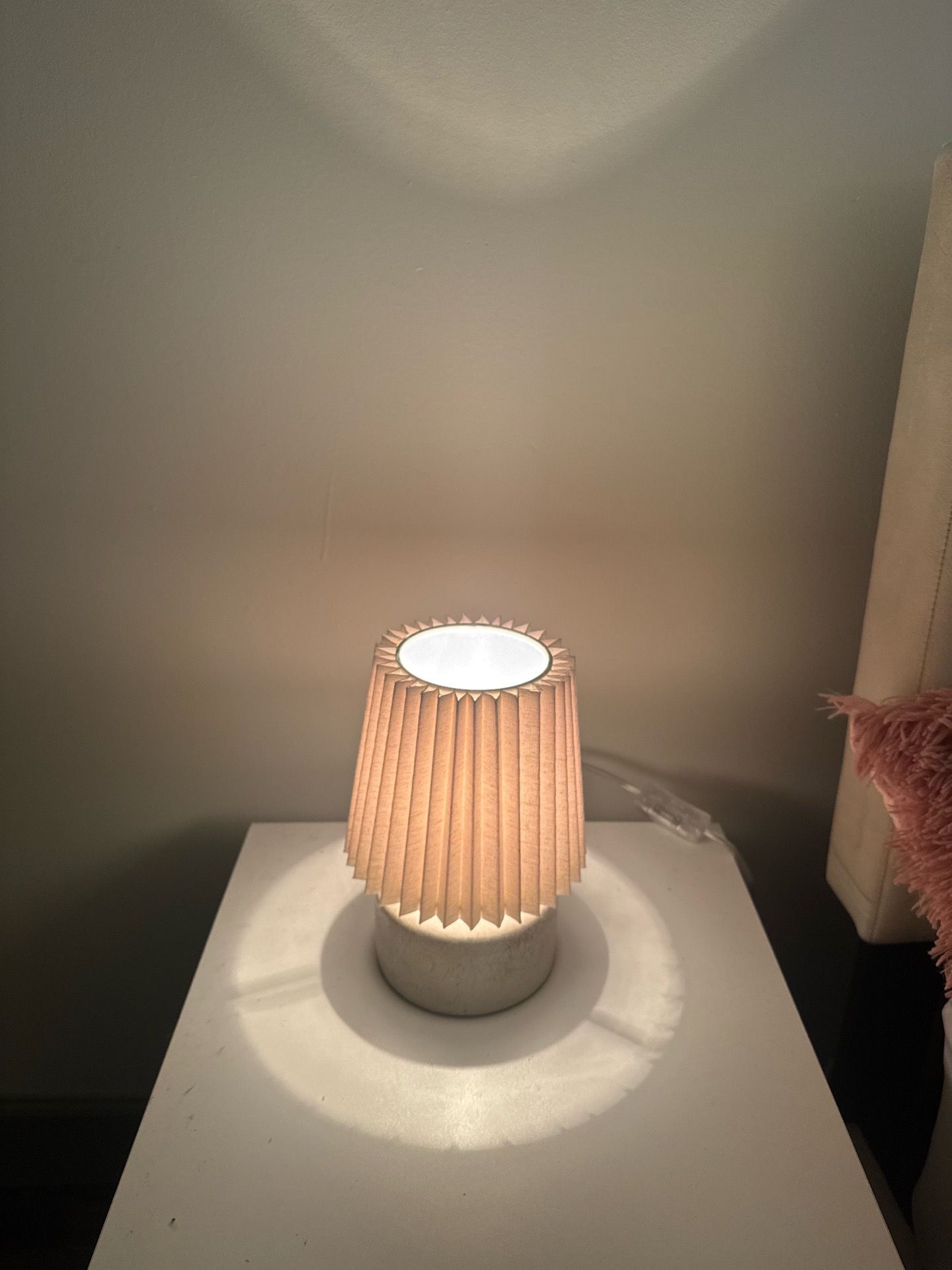 Night table and lamp - photo 4