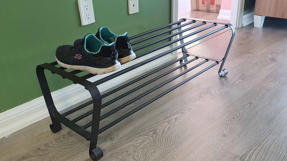 Good as new Sturdy metal shoe rack - sturdy and clean - photo 2