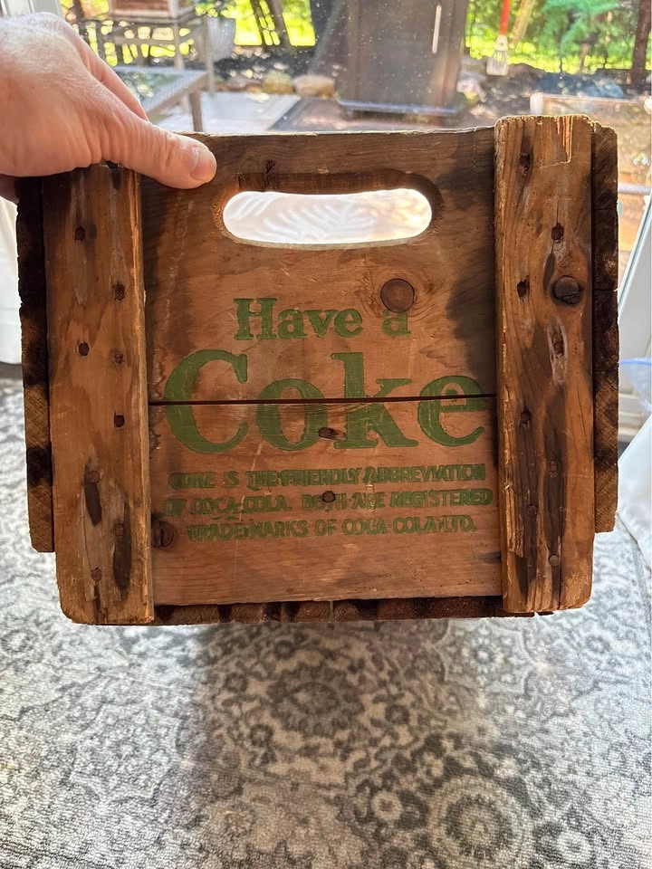 Vintage 1964 Canadian Market Coca-Cola Wooden Crate - photo 5