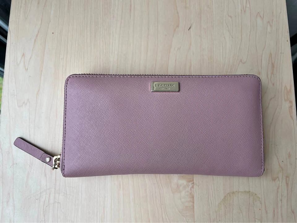Authentic Kate Spade Zip-Around Wallet