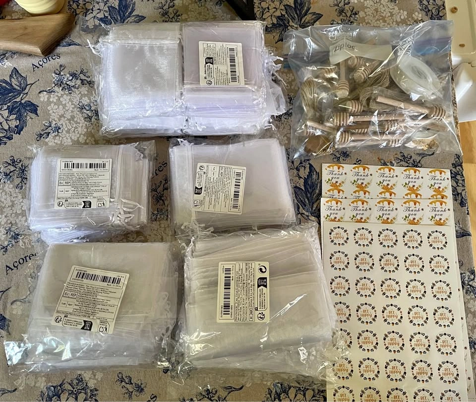 Assorted Organza Bags + Accessories