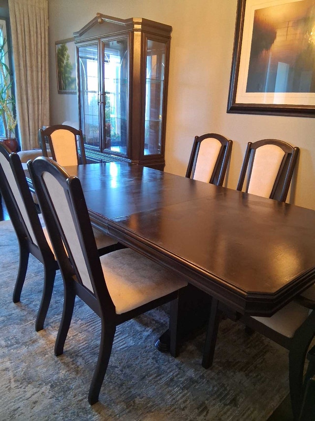 Dining Table and Hutch