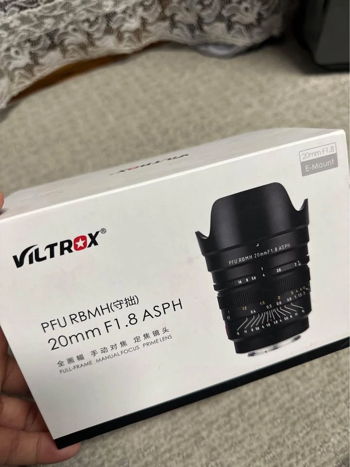 Full Frame Lens 20mm F1.8 Viltrox MF lens - photo 2