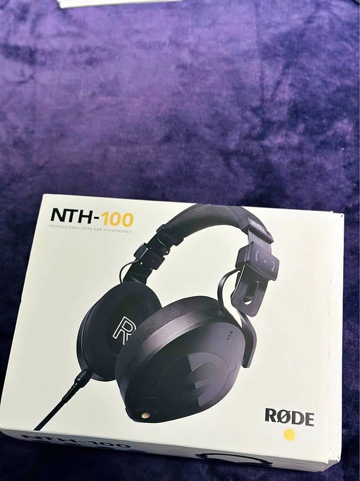 Rode NTH-100 Professional Over-Ear Headphones