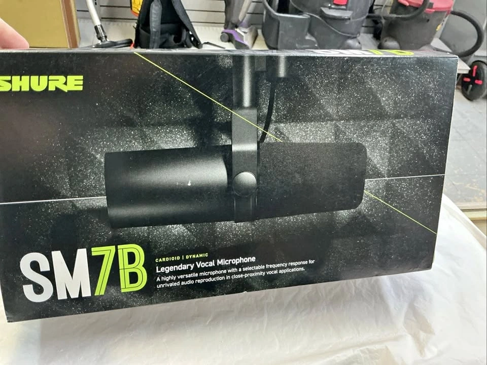 Shure SM7B Vocal Dynamic Microphone