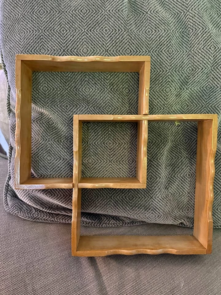 Vintage MCM interlocking Knick knack wall shelf