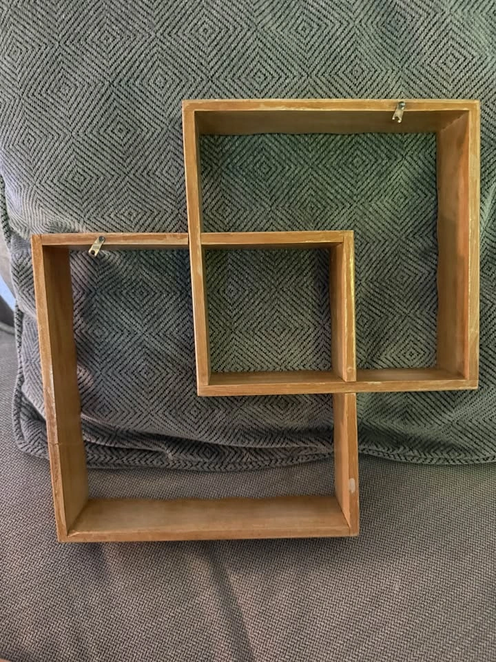 Vintage MCM interlocking Knick knack wall shelf - photo 2