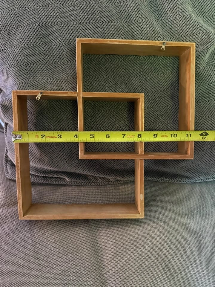Vintage MCM interlocking Knick knack wall shelf - photo 4