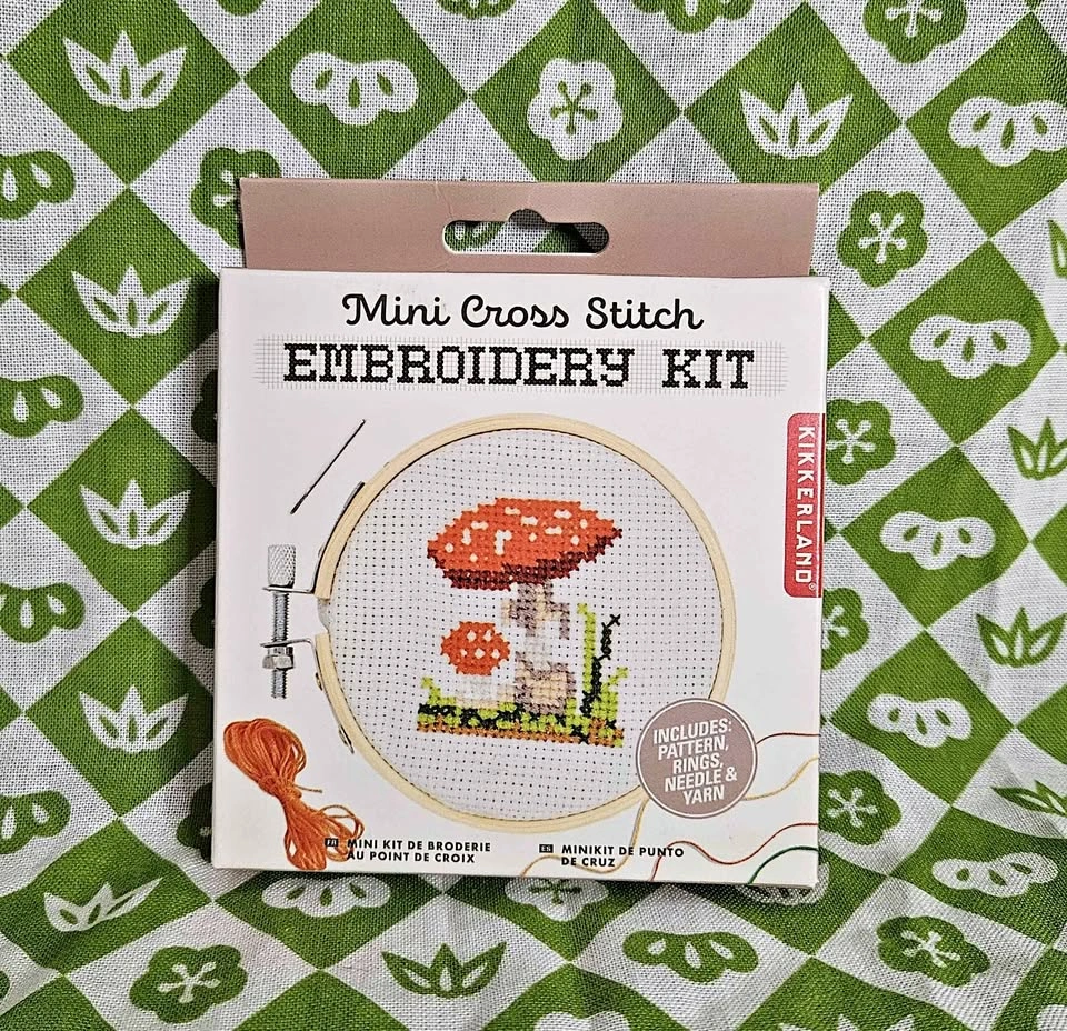 Mini Cross Stitch Embroidery Kit