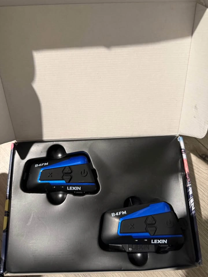 LEXIN B4FM Motorcycle Bluetooth Intercom 2-Pack - photo 2