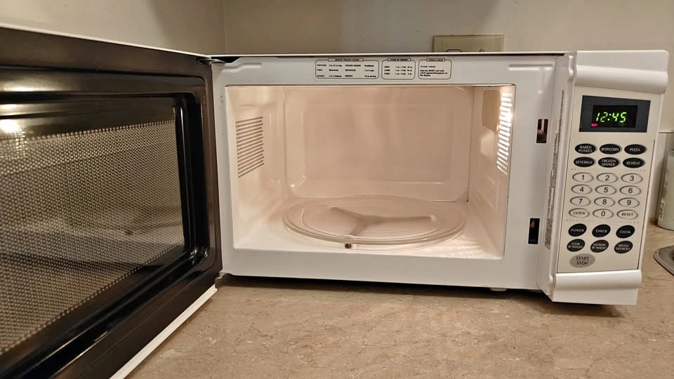 RCA Microwave 0.7 cu. ft.