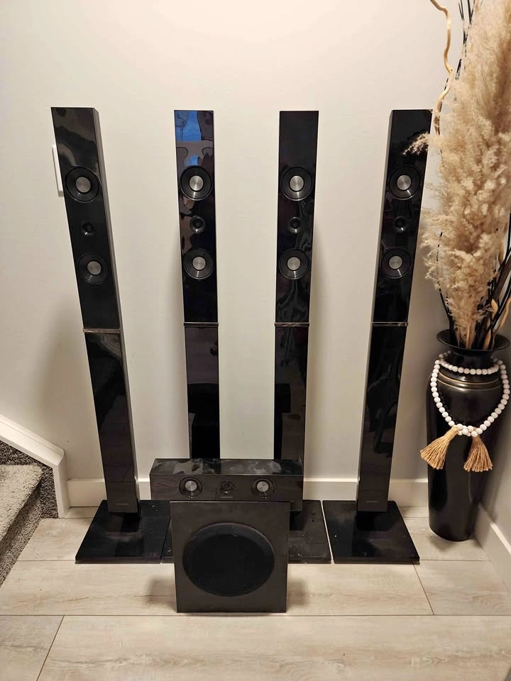 Samsung 5.1 surround speakers
