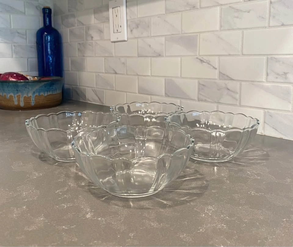 Set of 4 Vintage Berry/Dessert Bowls - photo 2