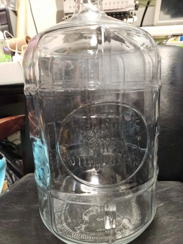 5-gallon glass water bottles - photo 3