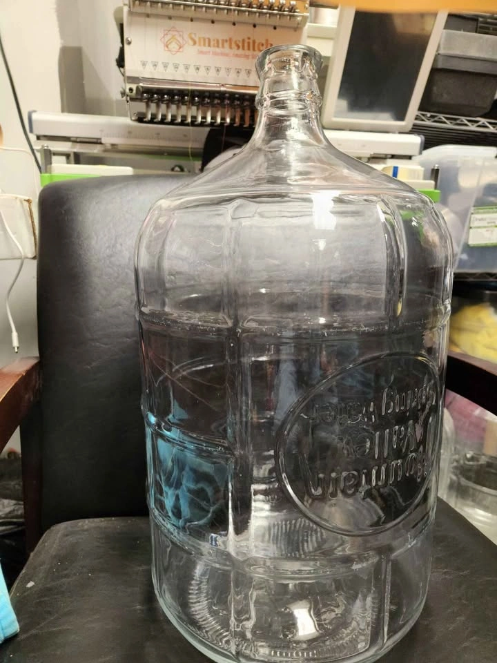 5-gallon glass water bottles - photo 4