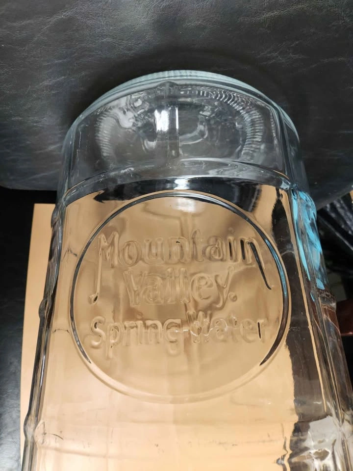 5-gallon glass water bottles - photo 5
