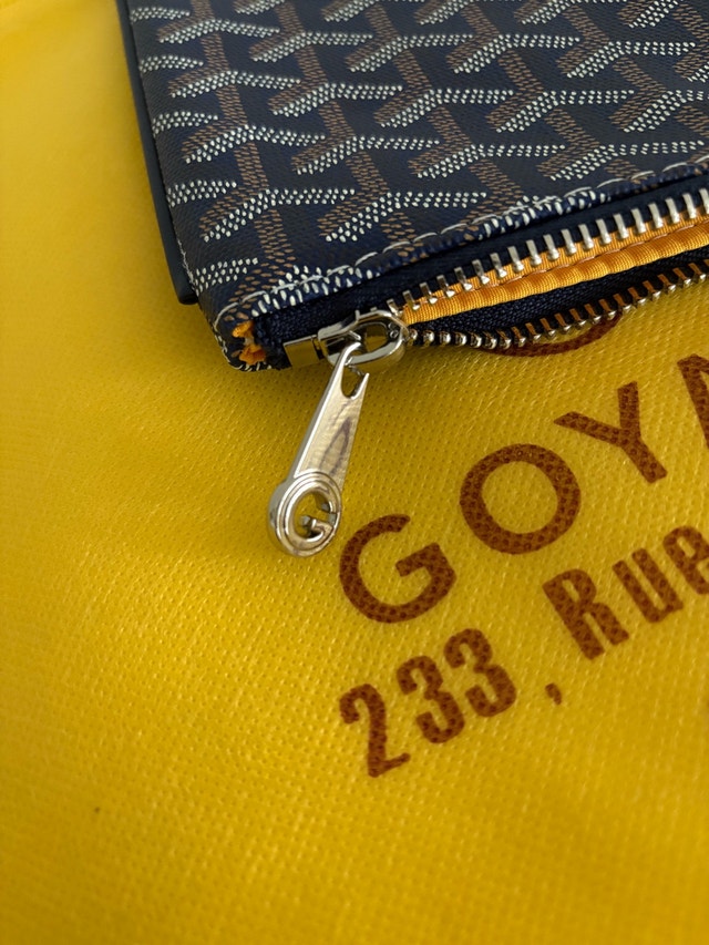 Flat zip pouch clutch bag - photo 2