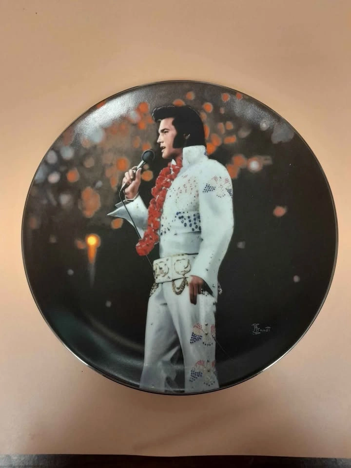 Elvis Presley plates - photo 3